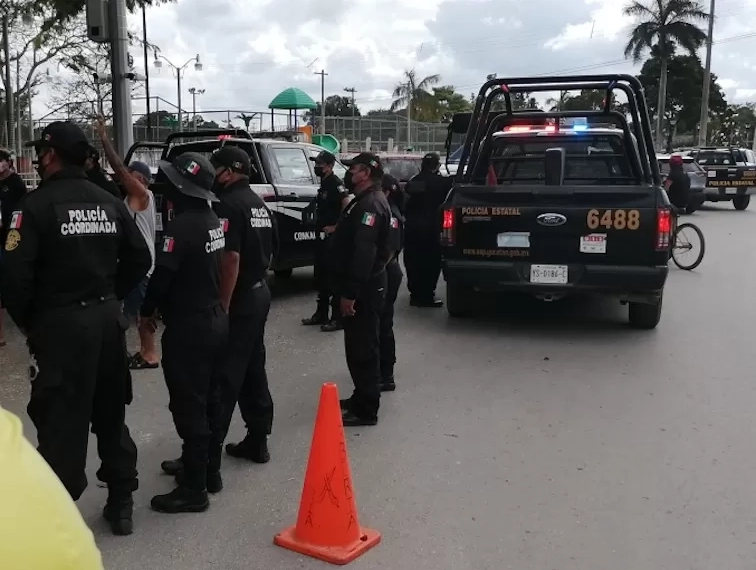 Ex pareja violento de una mujer la sigue hasta palacio de Conkal