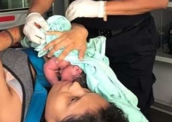 Mujer dio a luz en su casa en una colonia del municipio de Kanasín