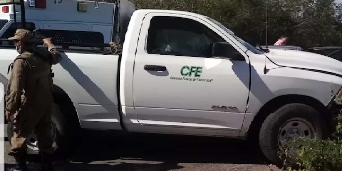 Camioneta de la CFE embistió a un motociclista en el municipio de Valladolid