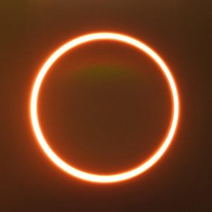 Lo más impresionante para observar en un eclipse es la corona de sol.